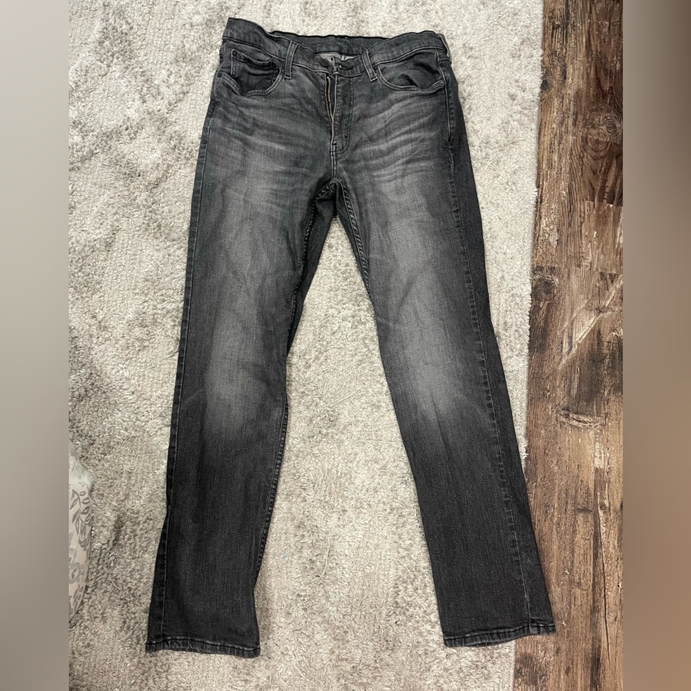 Black Levi jeans